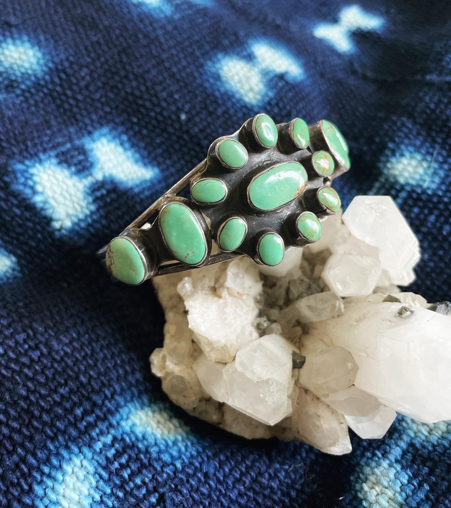 Vtg. Turquoise Cluster Cuff